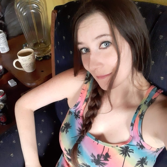 Meet your Posher, Michelle - Picture 6 of 16